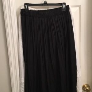Black pleated skirt